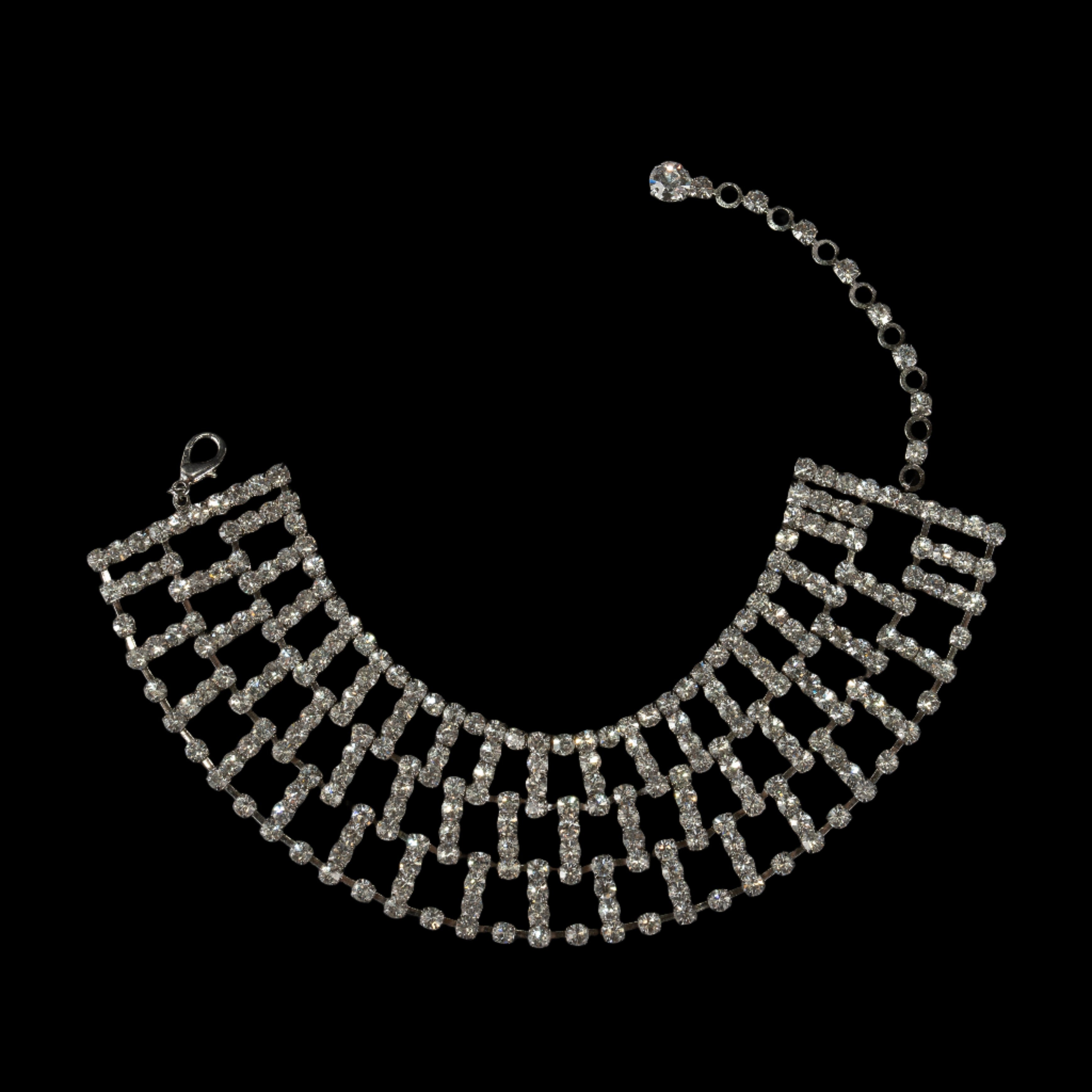AILA CHOKER