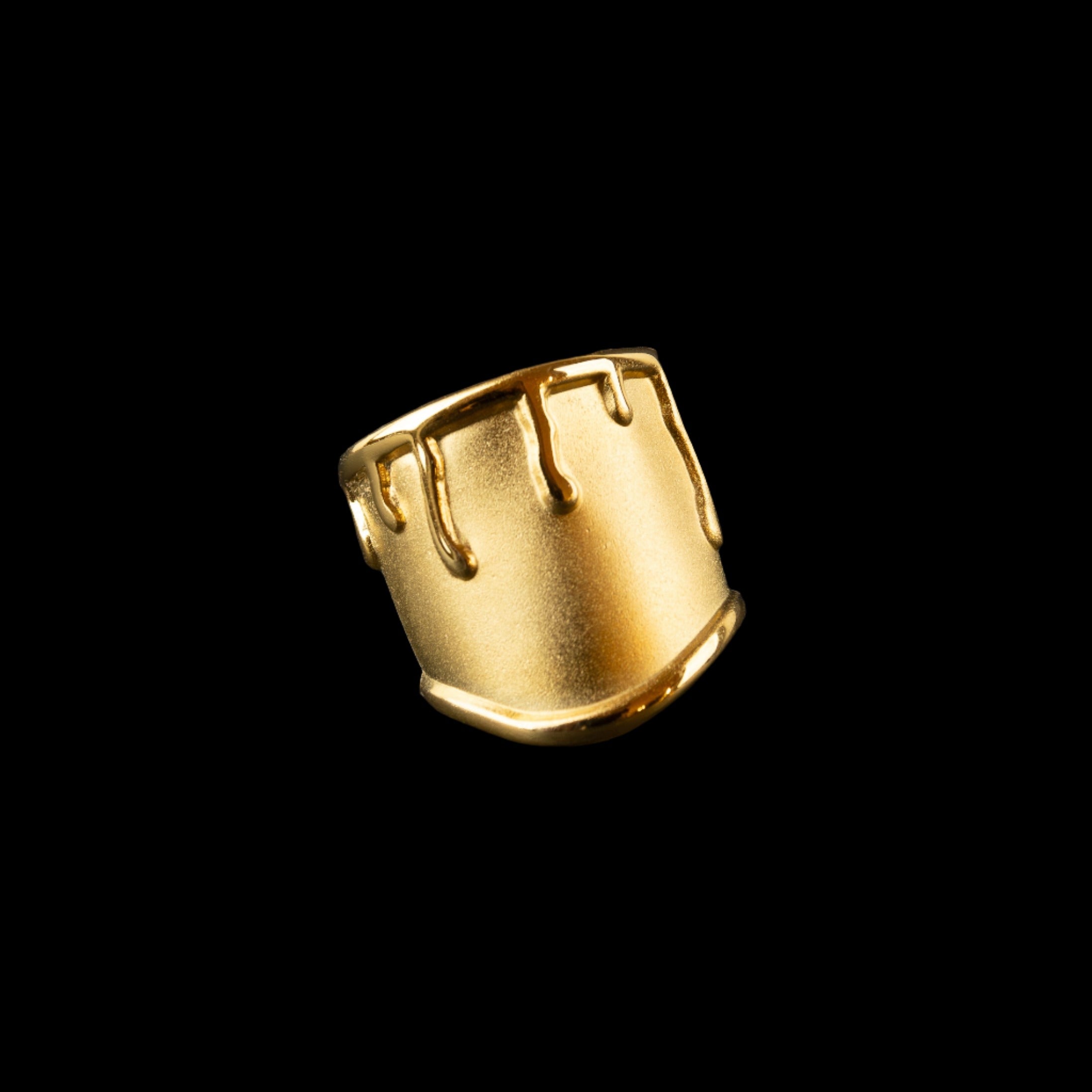 CLIO CUFF