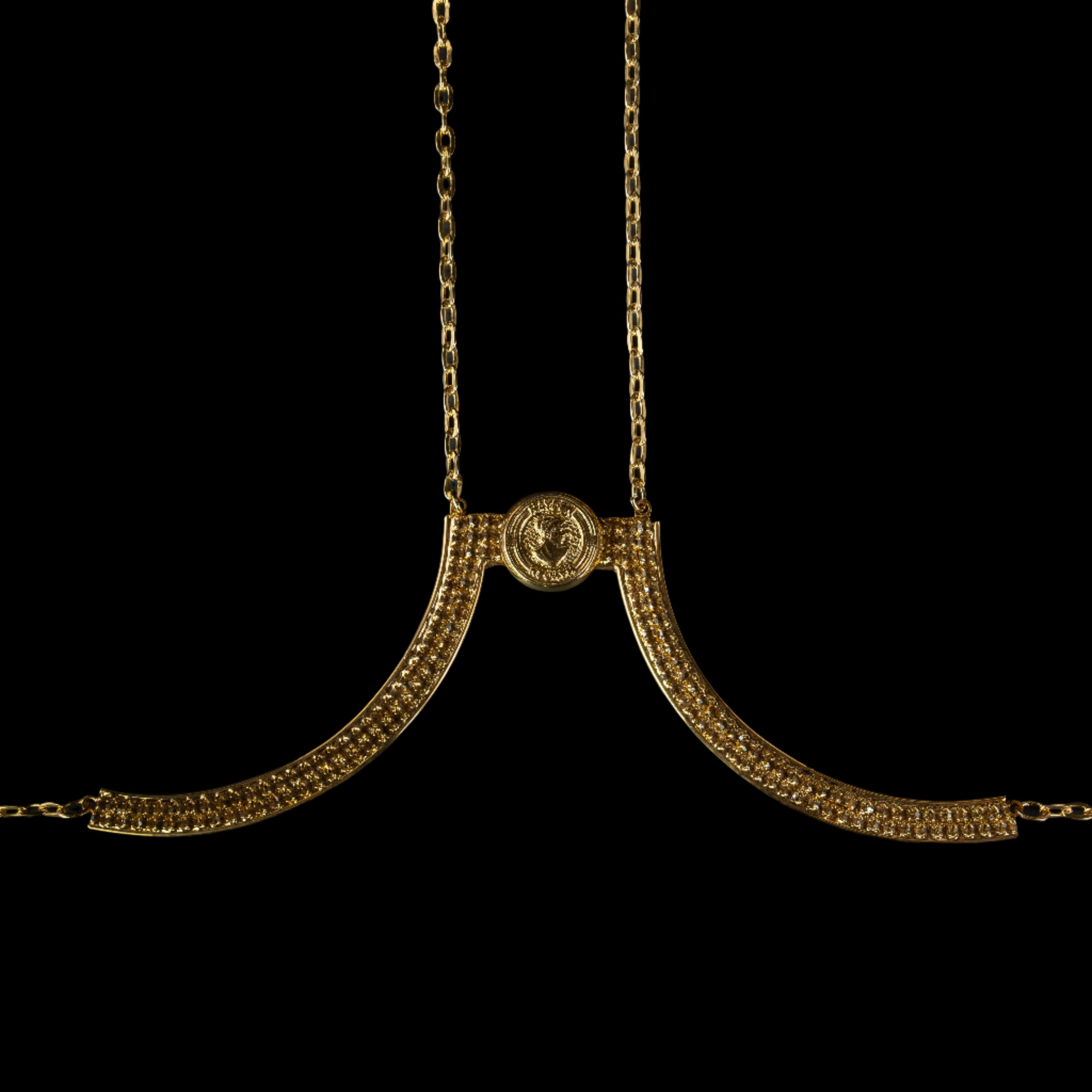 Hera Bra chain in Gold